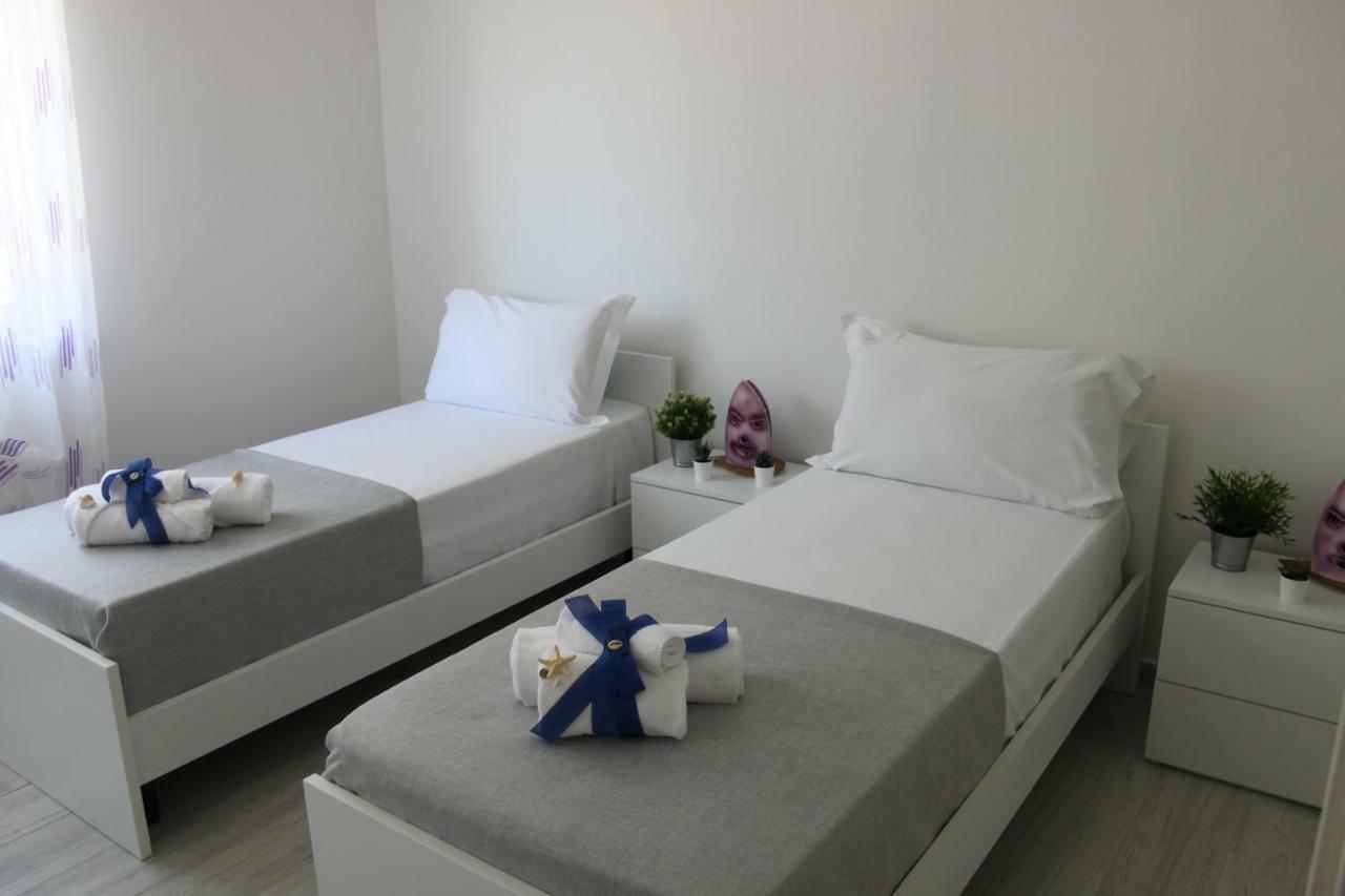 Oudeis Holidays Apartments 特罗佩阿 外观 照片