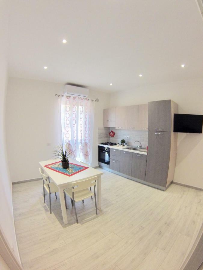 Oudeis Holidays Apartments 特罗佩阿 外观 照片